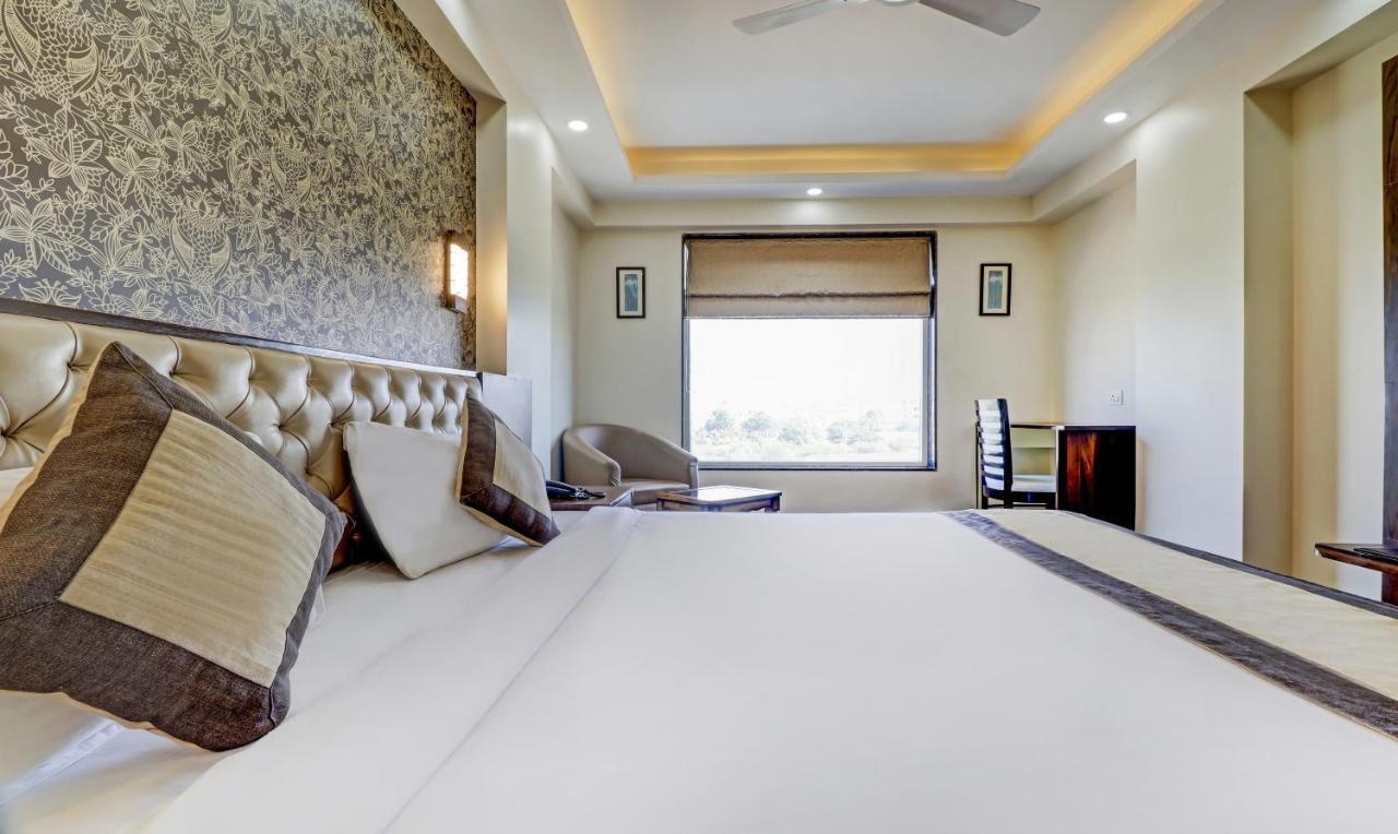 Sanskar Hotel Jaipur Exteriör bild